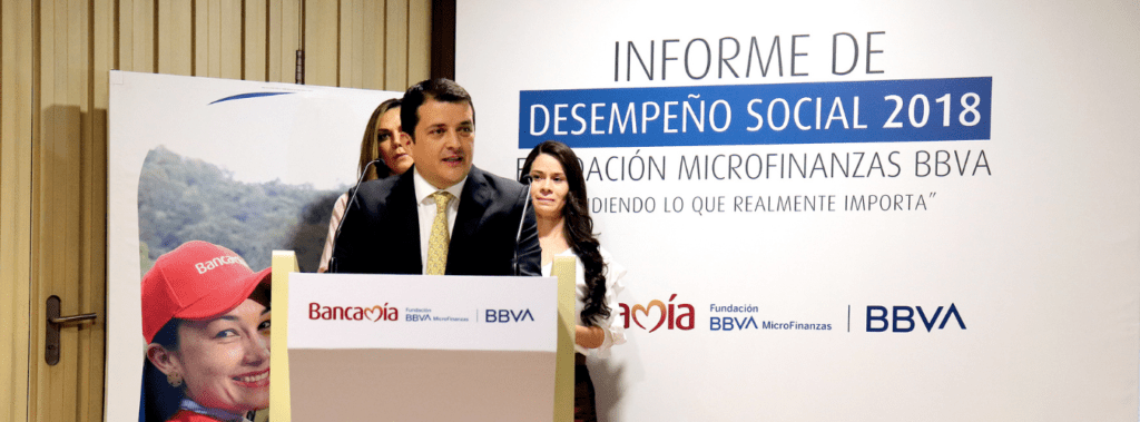 El 80 de los clientes con crédito de Bancamía vive en vulnerabilidad