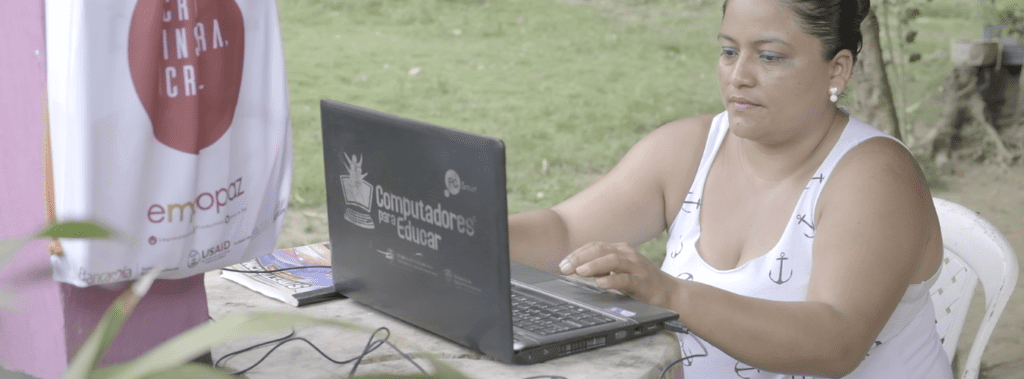 Emprendedora colombiana es destacada en evento internacional de la FMBBVA