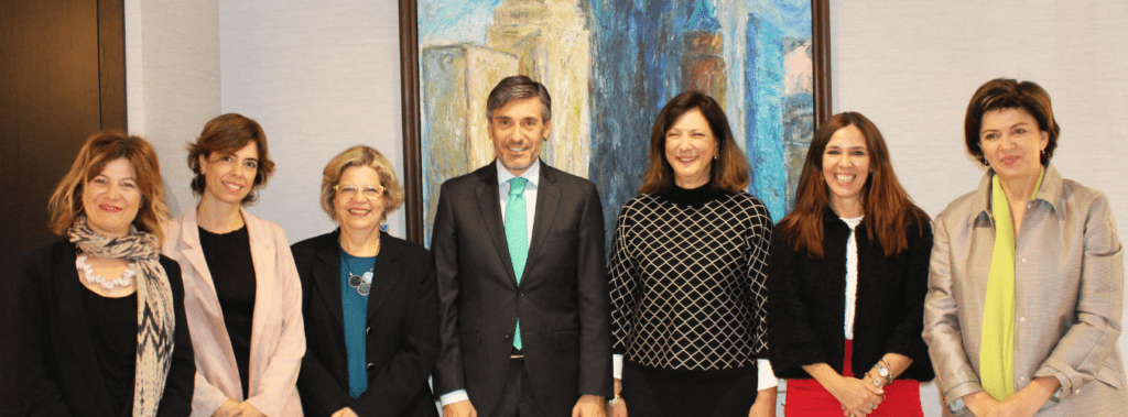 ONU Mujeres apuesta por la inclusión financiera en América Latina en una reunión con la Fundación Microfinanzas BBVA